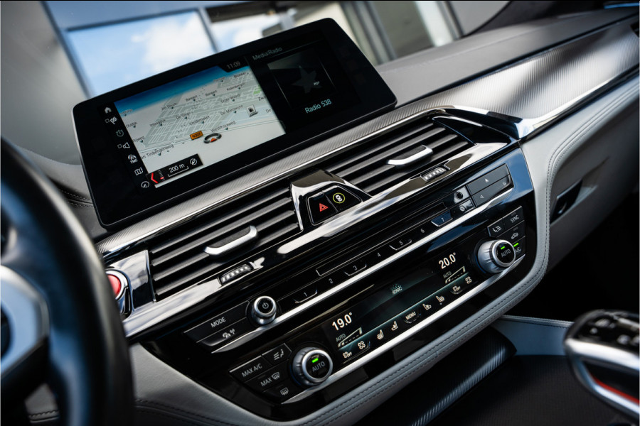 BMW M5 5-serie F90 - Panorama | B&W | M-Driver Pack | Softclose | HUD
