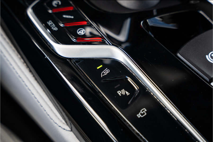 BMW M5 5-serie F90 - Panorama | B&W | M-Driver Pack | Softclose | HUD