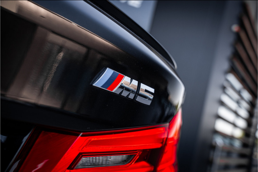 BMW M5 5-serie F90 - Panorama | B&W | M-Driver Pack | Softclose | HUD