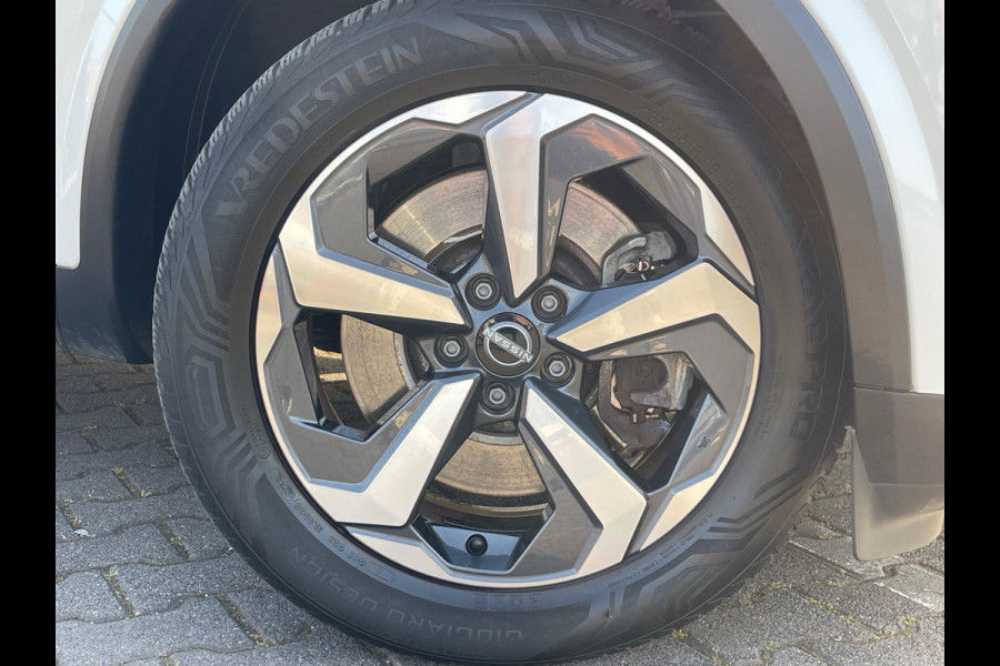 Nissan QASHQAI 1.5 e-Power N-Connecta | Trekhaak | Pano | 360 Camera | LED | Carplay