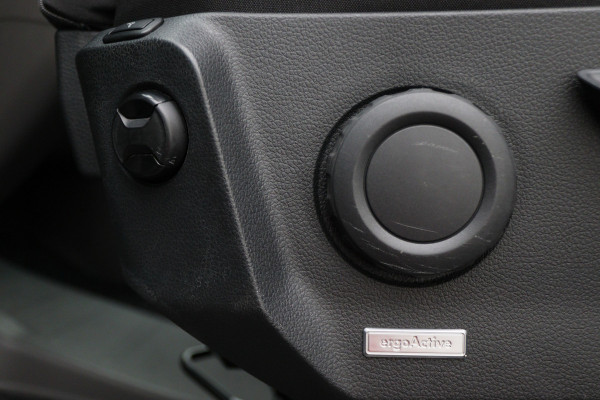 Volkswagen Crafter 35 2.0 TDI DSG L3H2 2x Schuifdeur, ACC, Camera, Apple Carplay, DAB, 3000KG Trekhaak, 17''