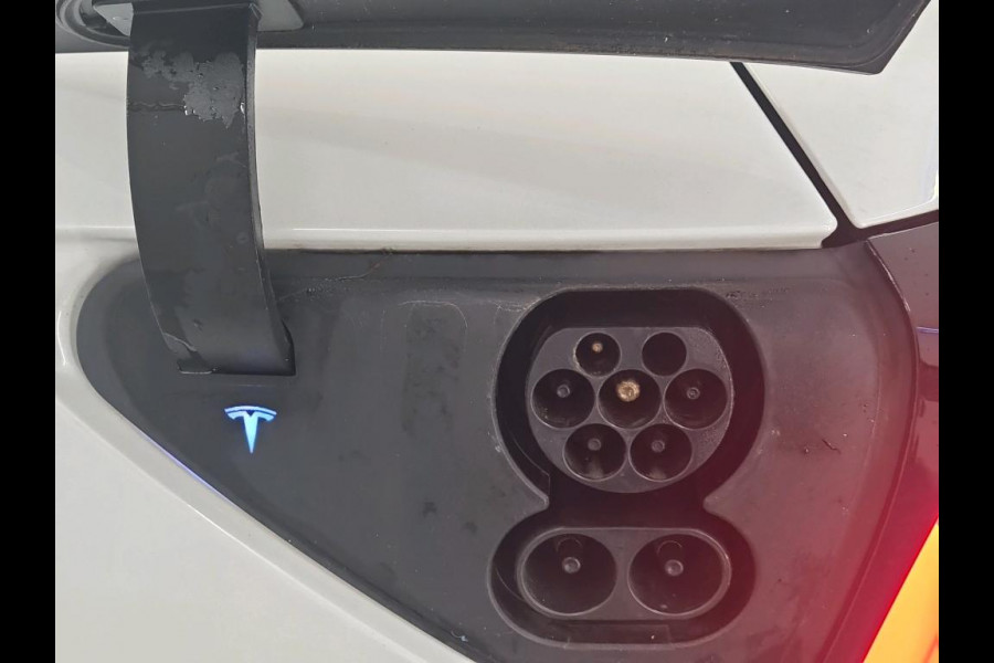 Tesla Model 3 Standard RWD Plus 60 kWh |NL AUTO | CAMERA | LEDER | PANO ! 2DE PINKSTERDAG GEOPEND VAN 10:00 UUR T/M 17:00 UUR