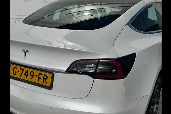 Tesla Model 3 Standard RWD Plus 60 kWh |NL AUTO | CAMERA | LEDER | PANO ! 2DE PINKSTERDAG GEOPEND VAN 10:00 UUR T/M 17:00 UUR