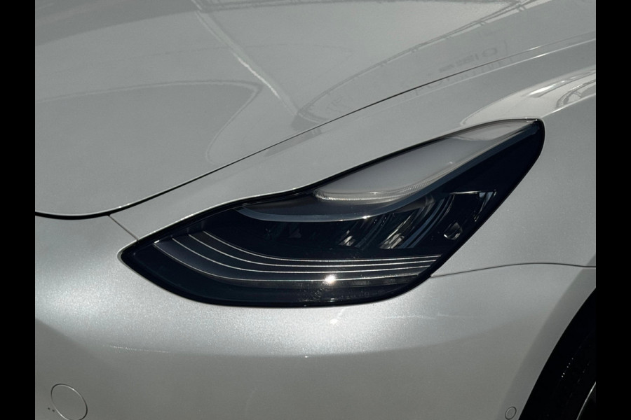 Tesla Model 3 Standard RWD Plus 60 kWh |NL AUTO | CAMERA | LEDER | PANO ! 2DE PINKSTERDAG GEOPEND VAN 10:00 UUR T/M 17:00 UUR