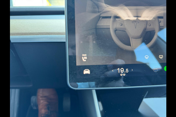 Tesla Model 3 Standard RWD Plus 60 kWh |NL AUTO | CAMERA | LEDER | PANO ! 2DE PINKSTERDAG GEOPEND VAN 10:00 UUR T/M 17:00 UUR