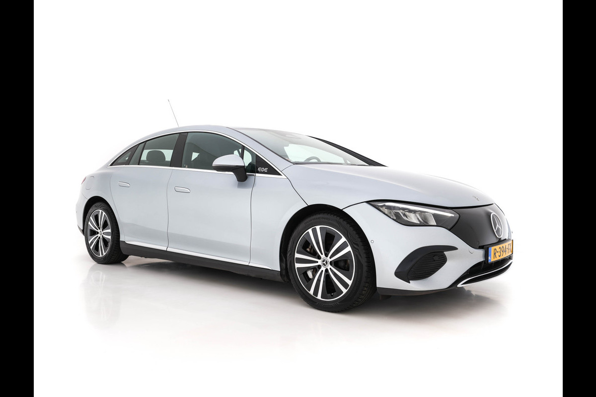 Mercedes-Benz EQE 350+ Luxury Line 91 kWh [ 3-Fase ] (INCL-BTW) Aut. *LUXURY-LEATHER | DISTRONIC | FULL-LED | KEYLESS | CAMERA | BLIND-SPOT | MEMORY-PACK | DIGI-COCKPIT | MBUX-NAVI | AMBIENT-LIGHT | DAB+ | COMFORT-SEATS | 19''ALU*