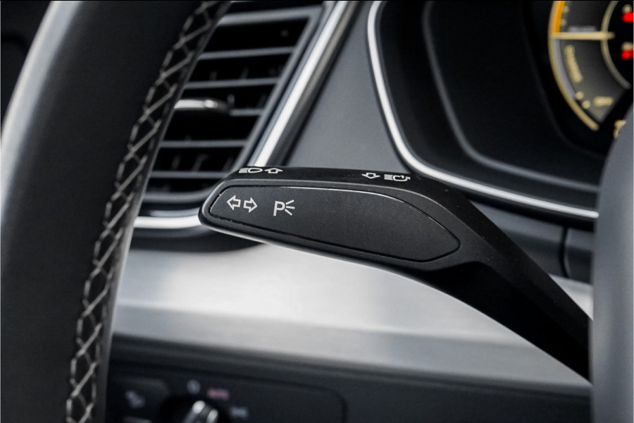 Audi Q5 Sportback 50 TFSI e S Edition Pano RS-Stoelen Matrix Trekhaak 20"