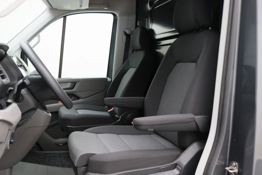 Volkswagen Crafter 35 2.0 TDI DSG L3H2 2x Schuifdeur, ACC, Camera, Apple Carplay, DAB, 3000KG Trekhaak, 17''