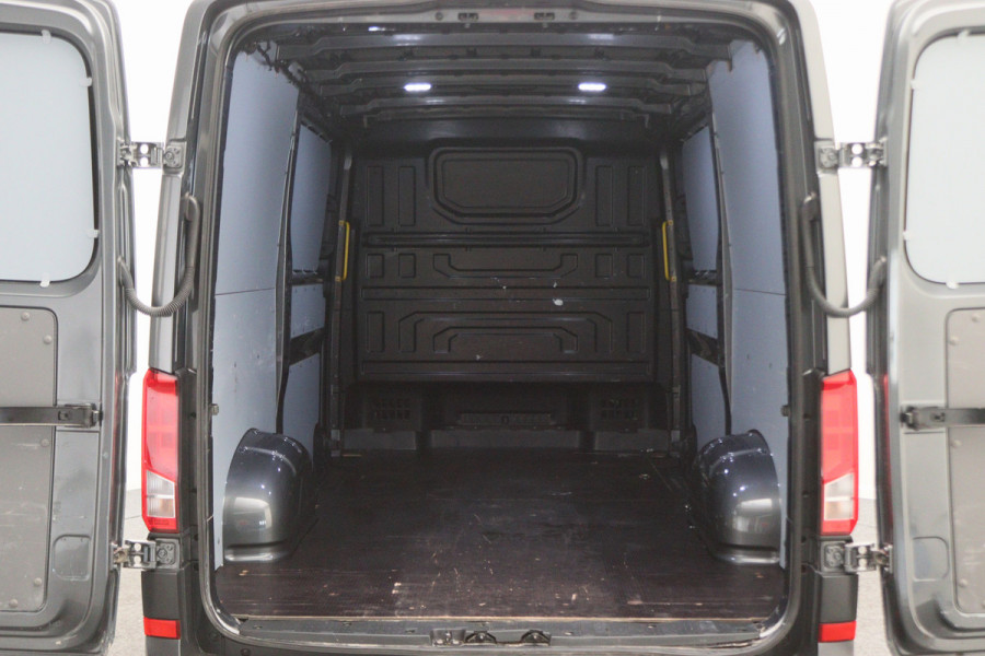 Volkswagen Crafter 35 2.0 TDI DSG L3H2 2x Schuifdeur, ACC, Camera, Apple Carplay, DAB, 3000KG Trekhaak, 17''