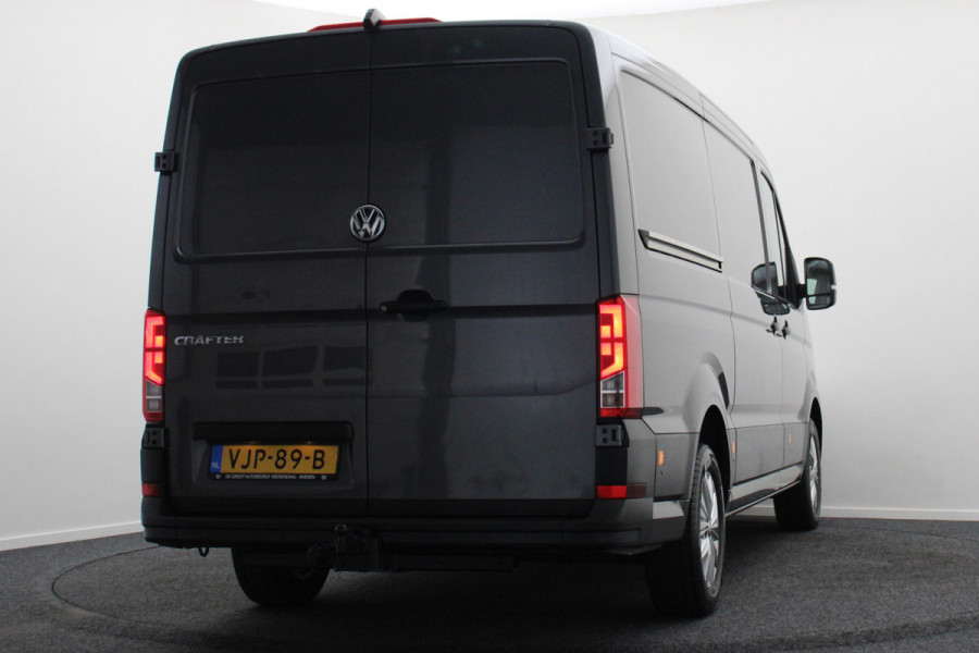 Volkswagen Crafter 35 2.0 TDI DSG L3H2 2x Schuifdeur, ACC, Camera, Apple Carplay, DAB, 3000KG Trekhaak, 17''