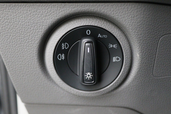 Volkswagen Crafter 35 2.0 TDI DSG L3H2 2x Schuifdeur, ACC, Camera, Apple Carplay, DAB, 3000KG Trekhaak, 17''