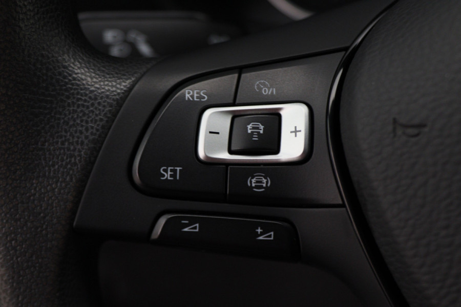 Volkswagen Crafter 35 2.0 TDI DSG L3H2 2x Schuifdeur, ACC, Camera, Apple Carplay, DAB, 3000KG Trekhaak, 17''
