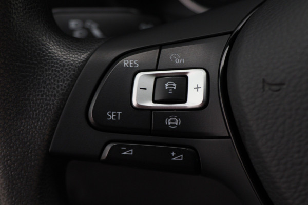 Volkswagen Crafter 35 2.0 TDI DSG L3H2 2x Schuifdeur, ACC, Camera, Apple Carplay, DAB, 3000KG Trekhaak, 17''