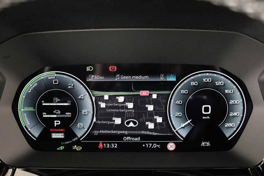 Audi A3 Sportback 45 TFSI e S edition Competition 272pk | Panoramadak | 19 inch lichtmetalen velgen | Sonos Premium Audio | Navigatie