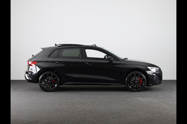 Audi A3 Sportback 45 TFSI e S edition Competition 272pk | Panoramadak | 19 inch lichtmetalen velgen | Sonos Premium Audio | Navigatie