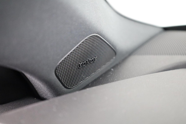 Audi A3 Sportback 45 TFSI e S edition Competition 272pk | Panoramadak | 19 inch lichtmetalen velgen | Sonos Premium Audio | Navigatie