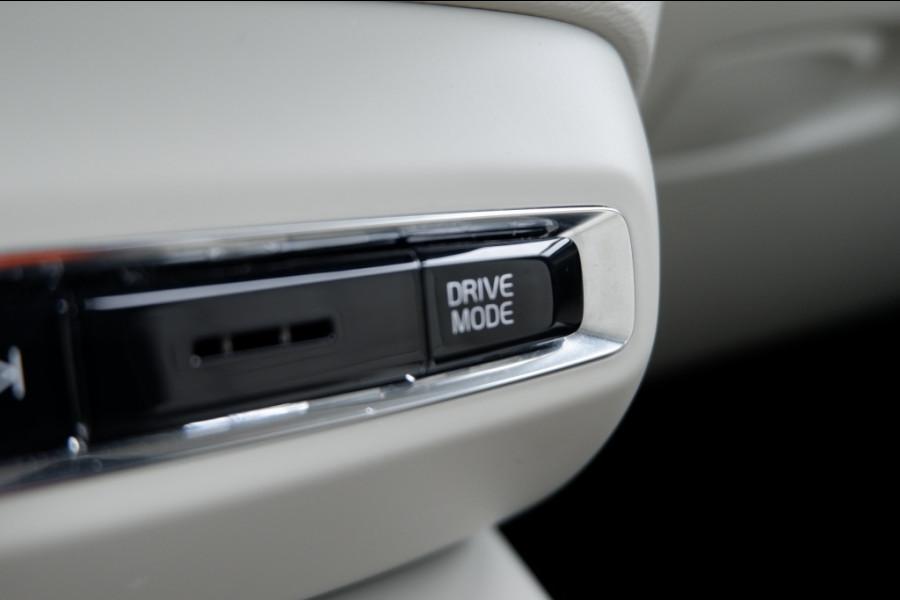 Volvo XC40 1.5 T4 PHEV Rech Inscription Exp (Leder) Rijklaarprijs incl. 12 VERKOCHT