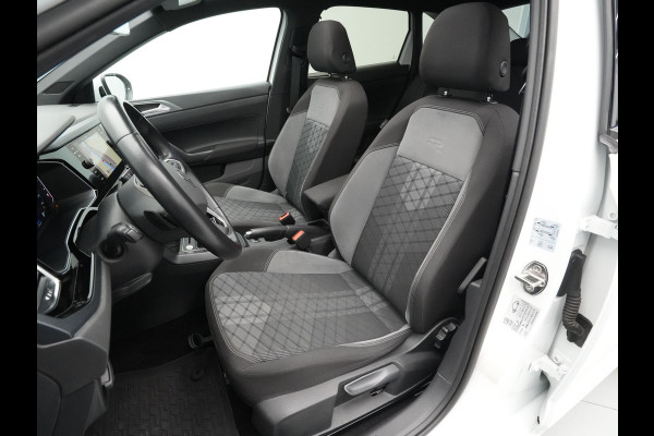Volkswagen Taigo 1.0 TSI 110pk DSG R-Line Panoramadak Camera Keyless Clima