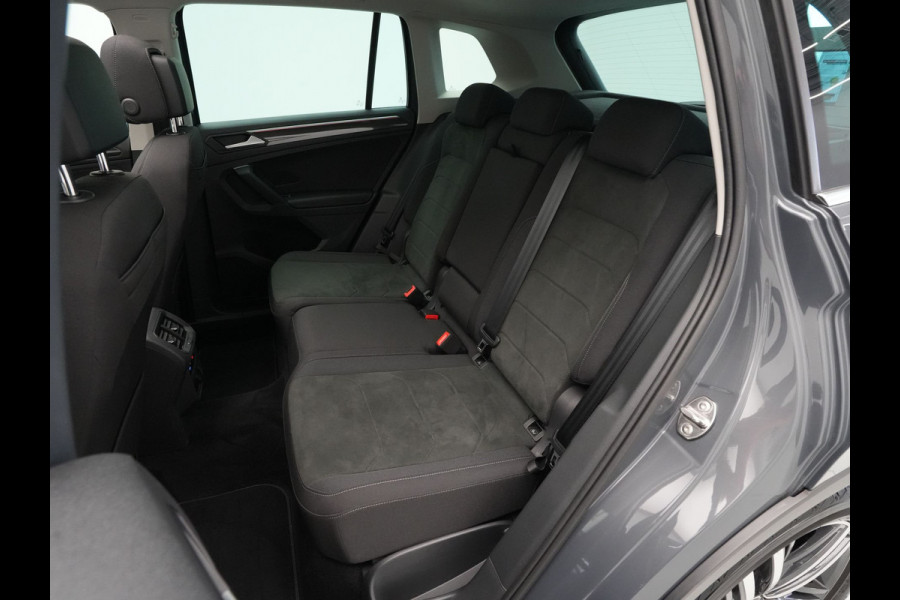 Volkswagen Tiguan 1.4 TSI 245pk eHybrid Elegance Panorama Camera Side Assist Matrix Led