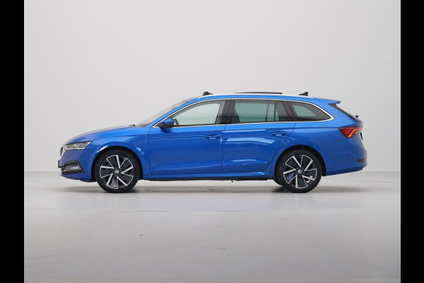 Škoda Octavia Combi 1.4 TSI 204pk iV PHEV Style First Edition Panorama Camera Matrix Led Stoelverwarming