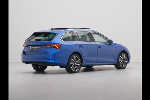 Škoda Octavia Combi 1.4 TSI 204pk iV PHEV Style First Edition Panorama Camera Matrix Led Stoelverwarming