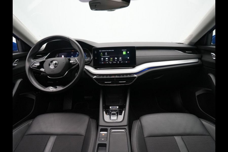 Škoda Octavia Combi 1.4 TSI 204pk iV PHEV Style First Edition Panorama Camera Matrix Led Stoelverwarming