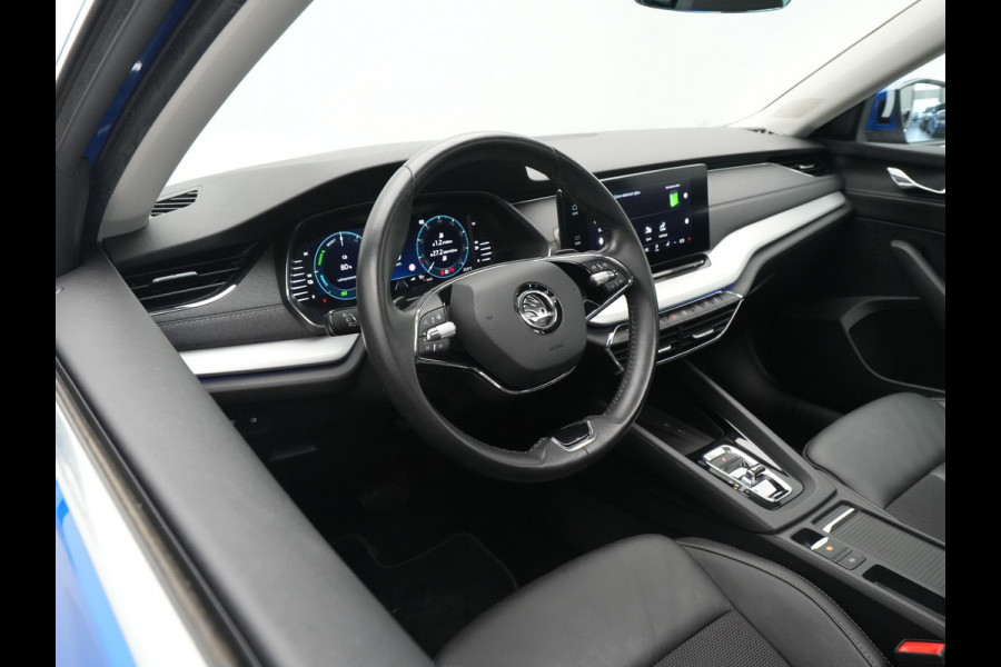 Škoda Octavia Combi 1.4 TSI 204pk iV PHEV Style First Edition Panorama Camera Matrix Led Stoelverwarming