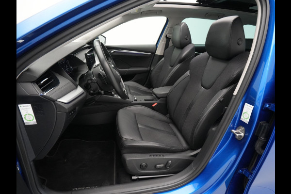 Škoda Octavia Combi 1.4 TSI 204pk iV PHEV Style First Edition Panorama Camera Matrix Led Stoelverwarming