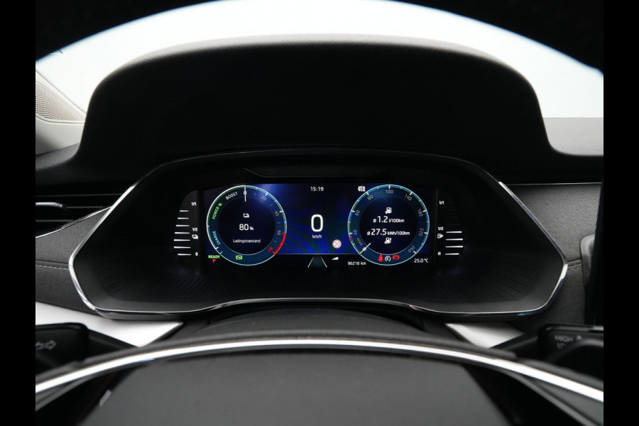 Škoda Octavia Combi 1.4 TSI 204pk iV PHEV Style First Edition Panorama Camera Matrix Led Stoelverwarming