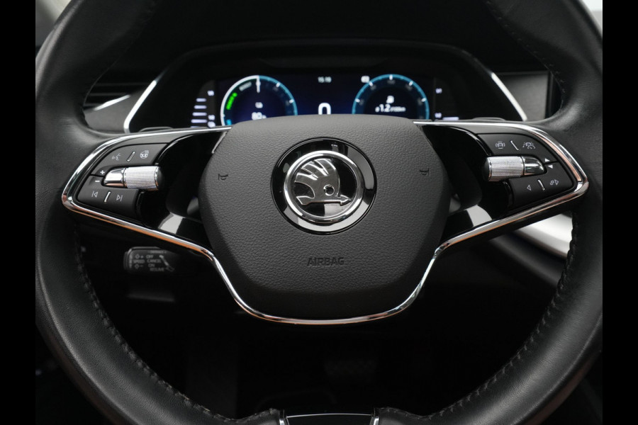 Škoda Octavia Combi 1.4 TSI 204pk iV PHEV Style First Edition Panorama Camera Matrix Led Stoelverwarming