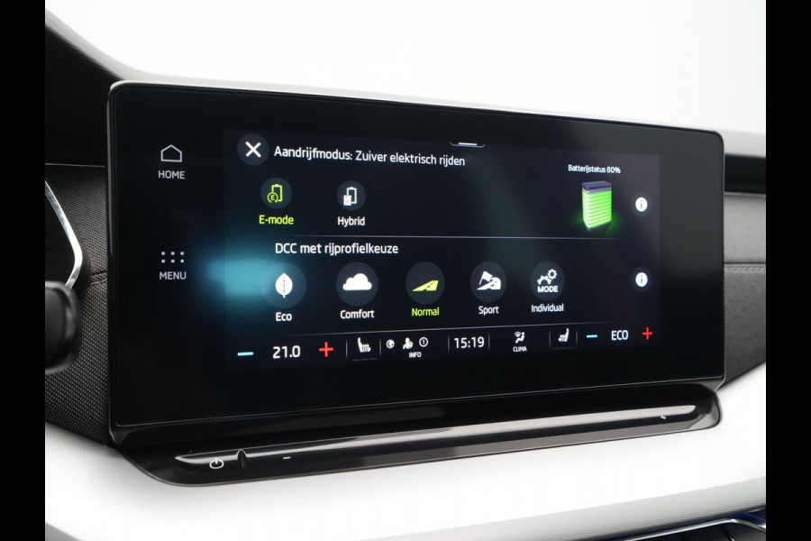 Škoda Octavia Combi 1.4 TSI 204pk iV PHEV Style First Edition Panorama Camera Matrix Led Stoelverwarming