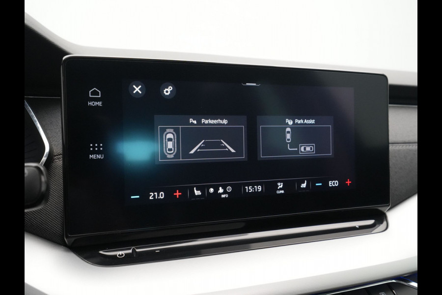 Škoda Octavia Combi 1.4 TSI 204pk iV PHEV Style First Edition Panorama Camera Matrix Led Stoelverwarming