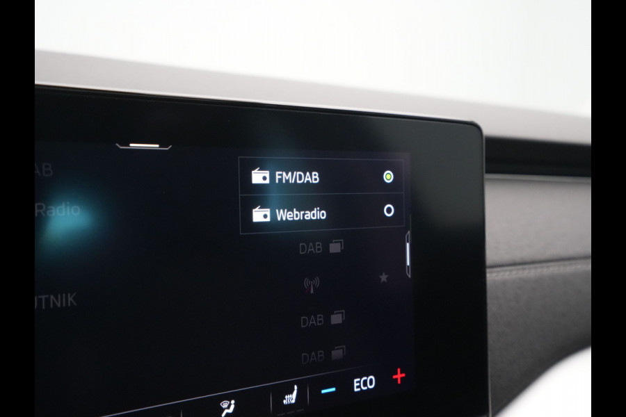 Škoda Octavia Combi 1.4 TSI 204pk iV PHEV Style First Edition Panorama Camera Matrix Led Stoelverwarming