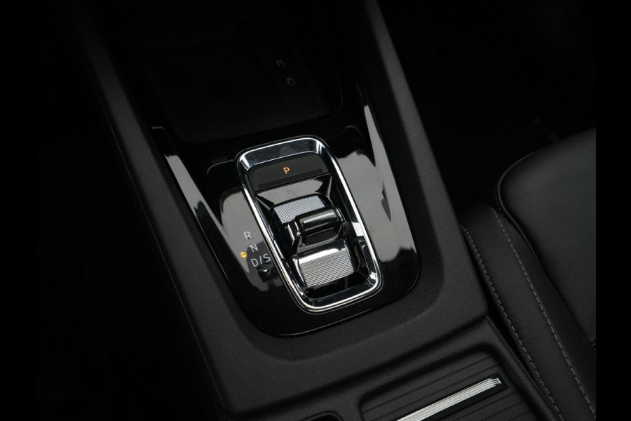 Škoda Octavia Combi 1.4 TSI 204pk iV PHEV Style First Edition Panorama Camera Matrix Led Stoelverwarming