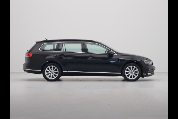 Volkswagen Passat Variant 1.4 TSI 218pk PHEV GTE Trekhaak Camera Navigatie Stoelverwarming