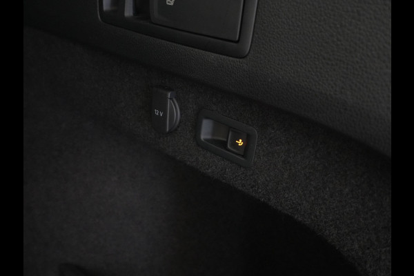 Volkswagen Passat Variant 1.4 TSI 218pk PHEV GTE Trekhaak Camera Navigatie Stoelverwarming