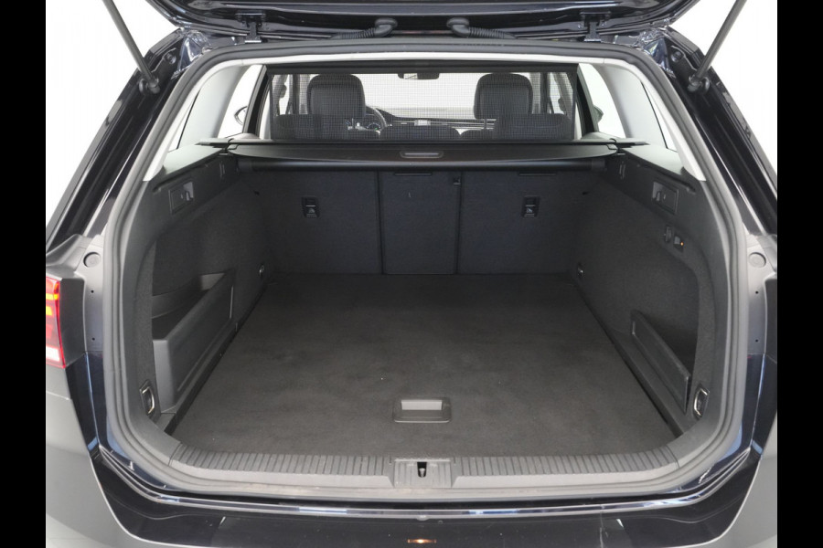 Volkswagen Passat Variant 1.4 TSI 218pk PHEV GTE Trekhaak Camera Navigatie Stoelverwarming