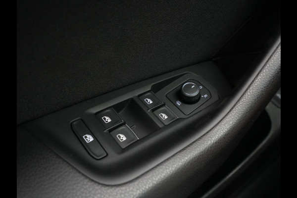 Volkswagen Passat Variant 1.4 TSI 218pk PHEV GTE Trekhaak Camera Navigatie Stoelverwarming