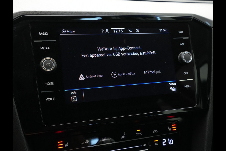 Volkswagen Passat Variant 1.4 TSI 218pk PHEV GTE Trekhaak Camera Navigatie Stoelverwarming