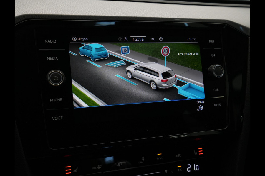 Volkswagen Passat Variant 1.4 TSI 218pk PHEV GTE Trekhaak Camera Navigatie Stoelverwarming