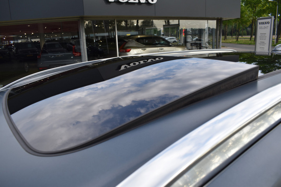 Volvo XC90 T8 455PK Recharge AWD Ultimate Bright | Luchtvering | B&W | Massage | Trekhaak | Stoelkoeling | HUD