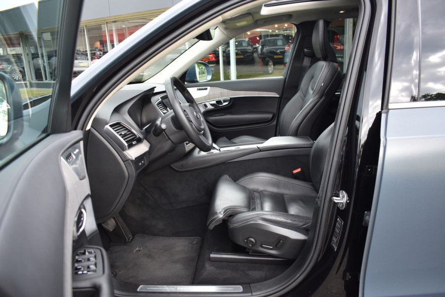 Volvo XC90 T8 455PK Recharge AWD Ultimate Bright | Luchtvering | B&W | Massage | Trekhaak | Stoelkoeling | HUD