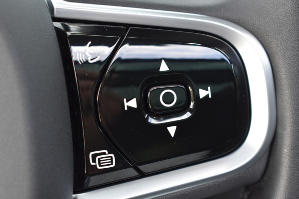Volvo XC90 T8 455PK Recharge AWD Ultimate Bright | Luchtvering | B&W | Massage | Trekhaak | Stoelkoeling | HUD