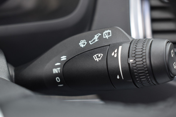 Volvo XC90 T8 455PK Recharge AWD Ultimate Bright | Luchtvering | B&W | Massage | Trekhaak | Stoelkoeling | HUD
