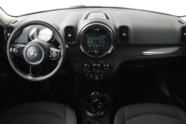 MINI Countryman 1.5 Cooper Business Edition Automaat (NAVIGATIE, PARKEERSENSOREN, CLIMA, 1e EIGENAAR, DEALER ONDERHOUDEN)