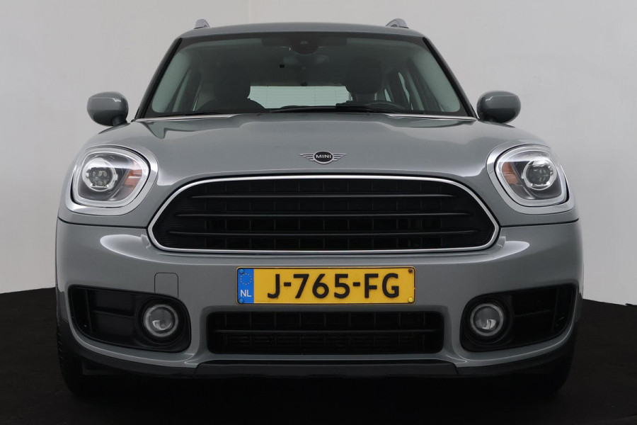 MINI Countryman 1.5 Cooper Business Edition Automaat (NAVIGATIE, PARKEERSENSOREN, CLIMA, 1e EIGENAAR, DEALER ONDERHOUDEN)