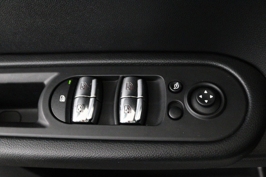 MINI Countryman 1.5 Cooper Business Edition Automaat (NAVIGATIE, PARKEERSENSOREN, CLIMA, 1e EIGENAAR, DEALER ONDERHOUDEN)