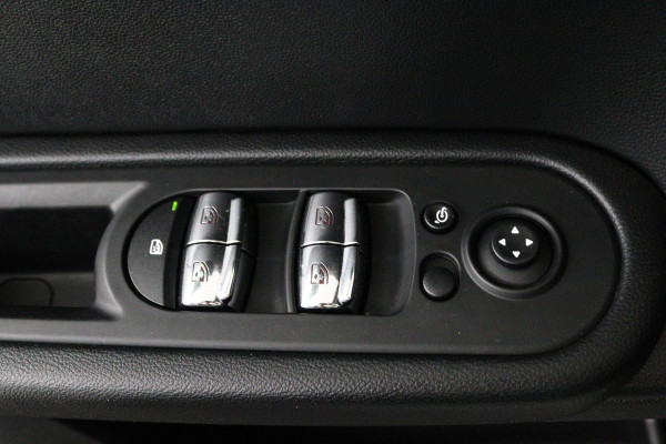 MINI Countryman 1.5 Cooper Business Edition Automaat (NAVIGATIE, PARKEERSENSOREN, CLIMA, 1e EIGENAAR, DEALER ONDERHOUDEN)