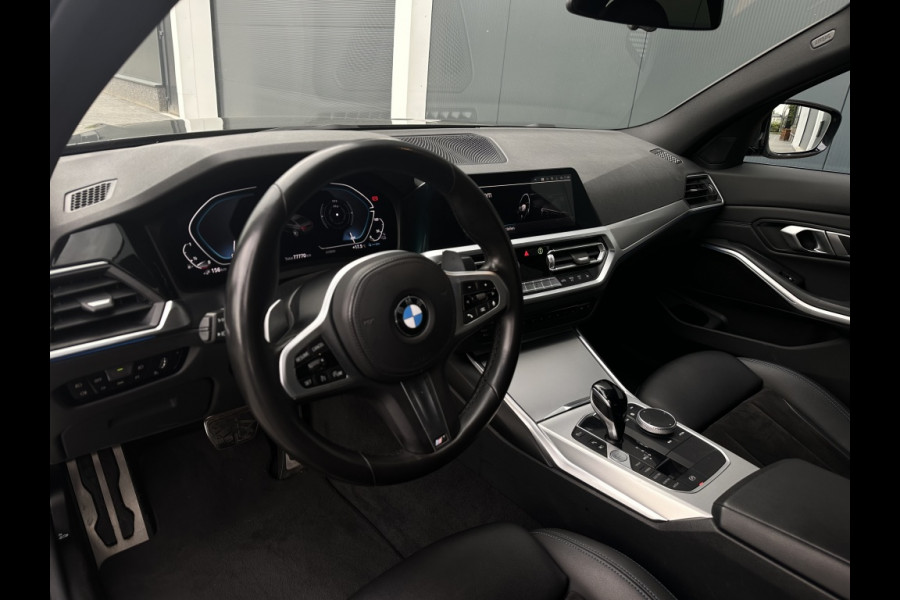 BMW 3-serie 320e M PACK NAVI CR CONTROL PDC CLIMATE SPORTVELGEN