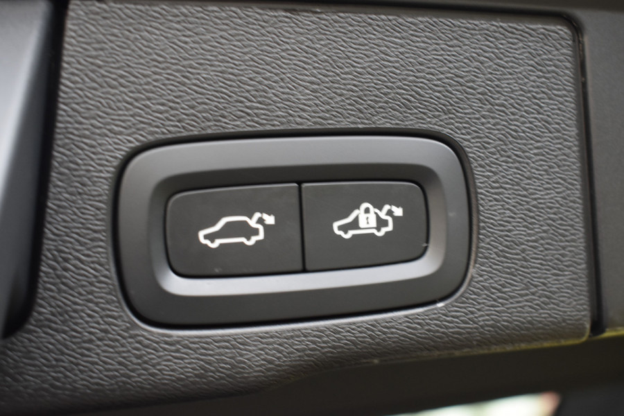 Volvo XC60 T6 Plug-in hybrid AWD Plus Bright | 21''LMV | H&K | Geventileerd leder | 360 Camera | ACC | Trekhaak